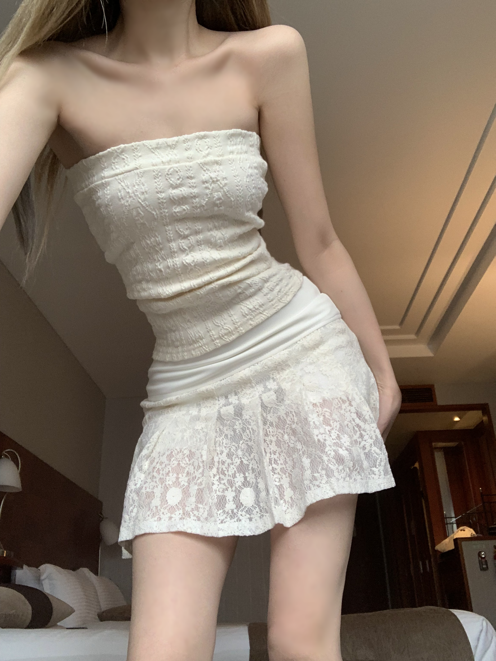 Teerremme white lace skirt