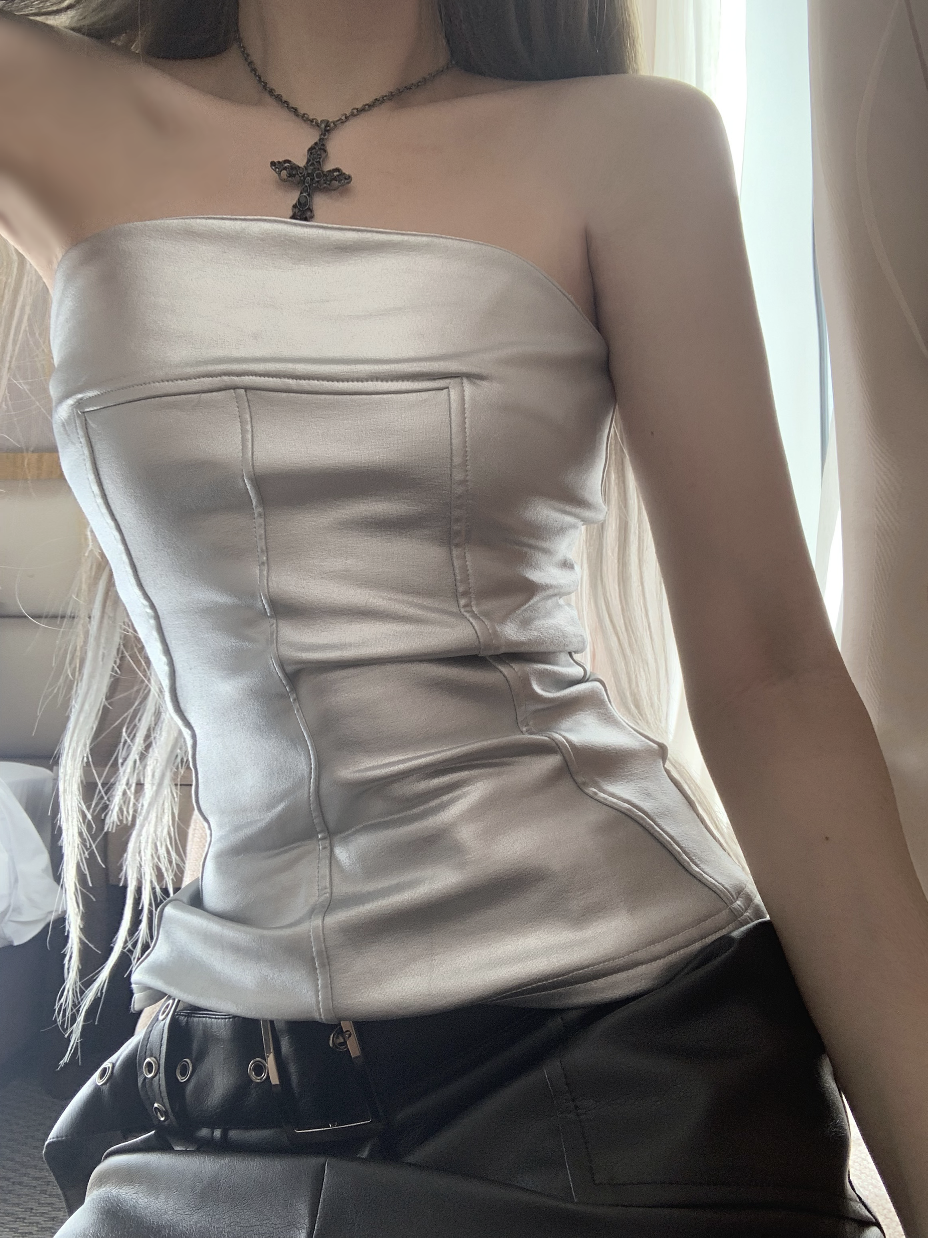 Shaker Silver Tube Top ※6월 입고